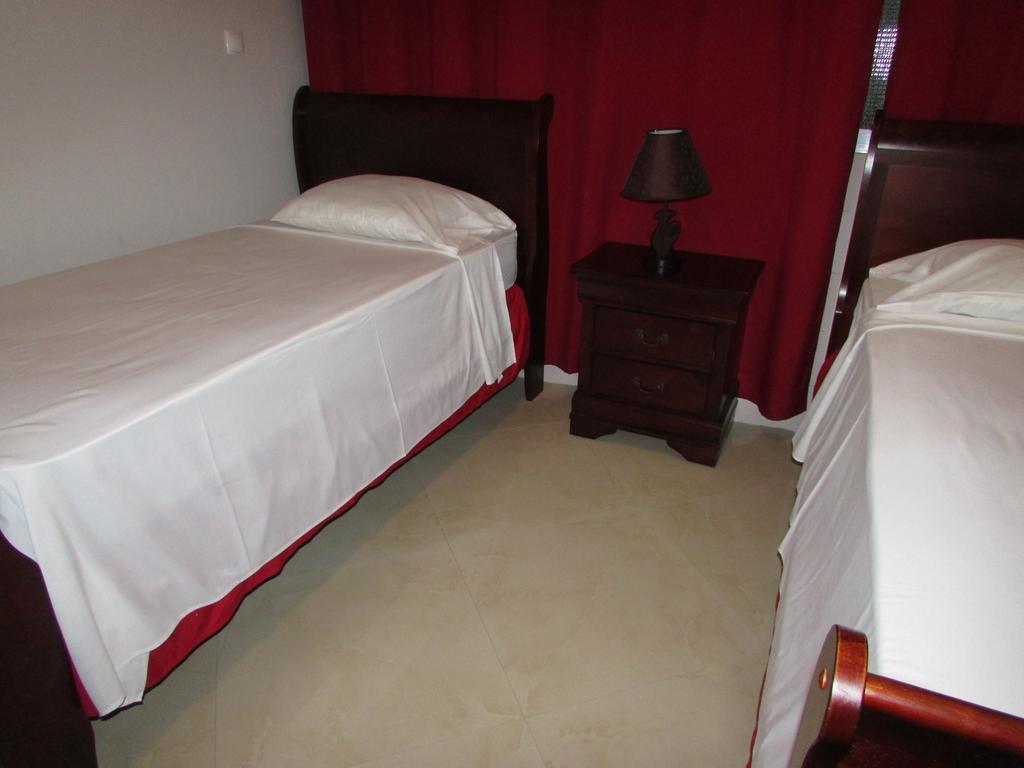 Residencial Girassol, Lda Bed & Breakfast São Filipe Eksteriør bilde