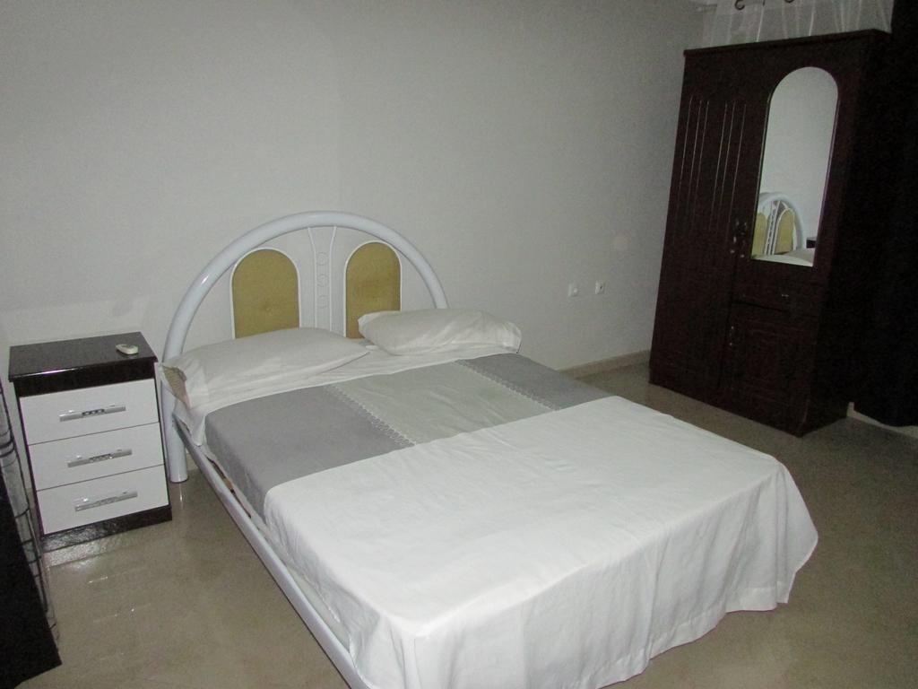 Residencial Girassol, Lda Bed & Breakfast São Filipe Eksteriør bilde