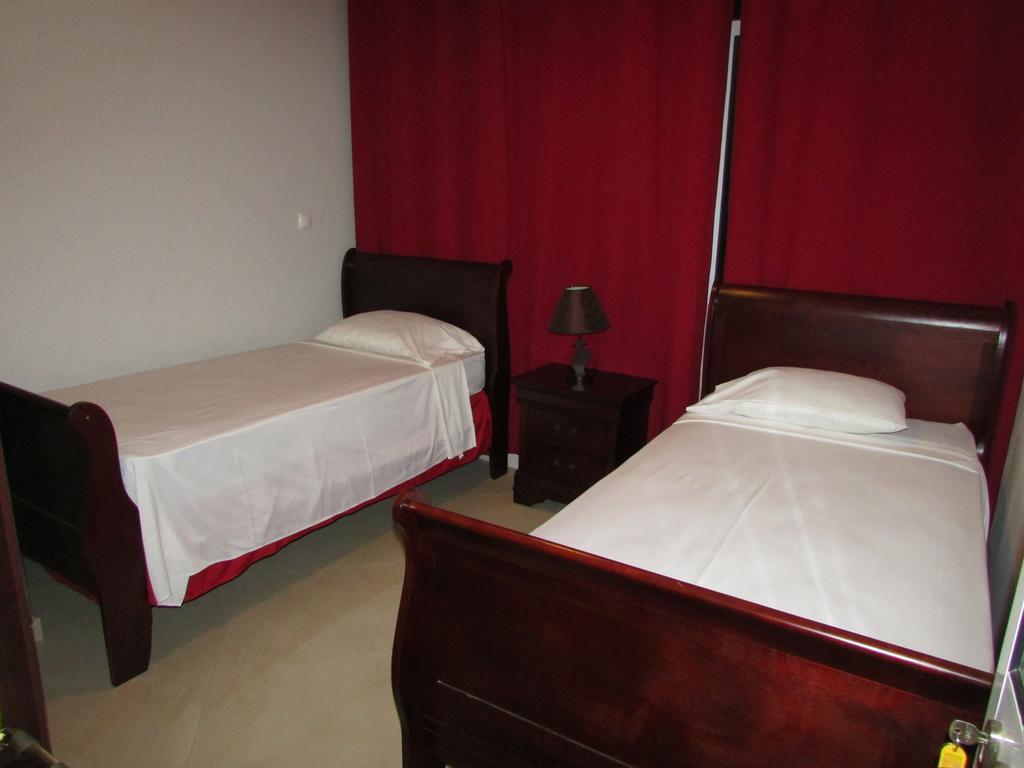 Residencial Girassol, Lda Bed & Breakfast São Filipe Eksteriør bilde